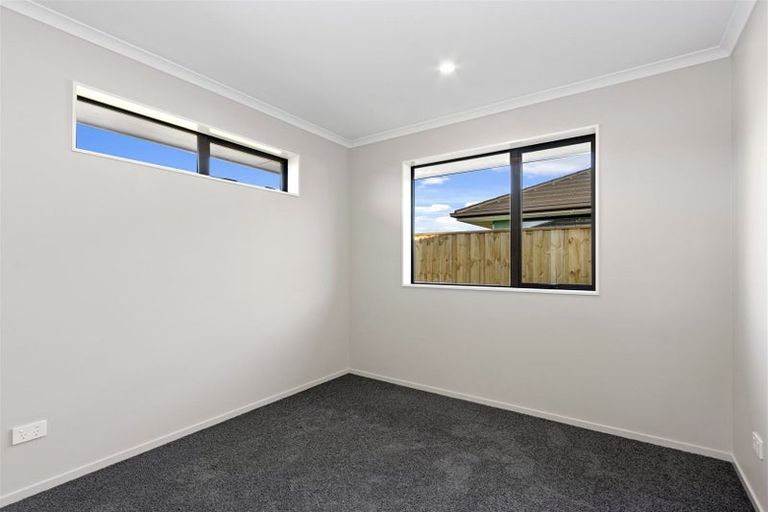 Photo of property in 8 Finstock Way, Rolleston, 7614