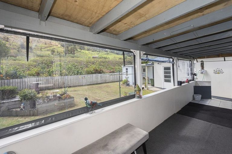 Photo of property in 67 George Street, Hikurangi, 0114