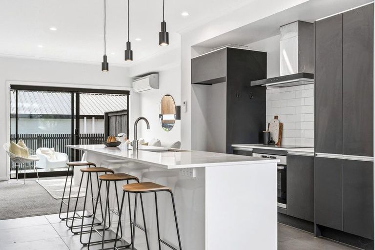 Photo of property in 10 Alexander Willis Crescent, Hobsonville, Auckland, 0616