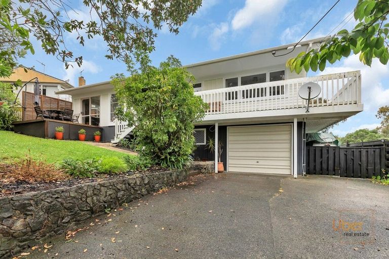 Photo of property in 11 Sunnyside Street, Onerahi, Whangarei, 0110