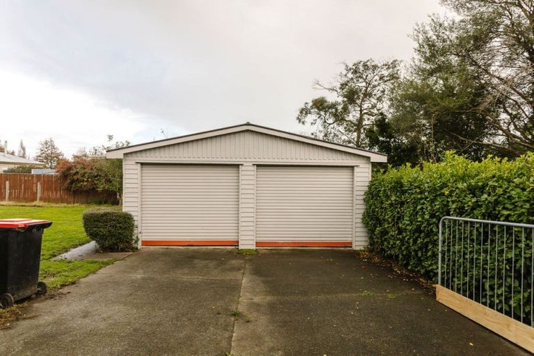 Photo of property in 9 Edward Street, Dannevirke, 4930