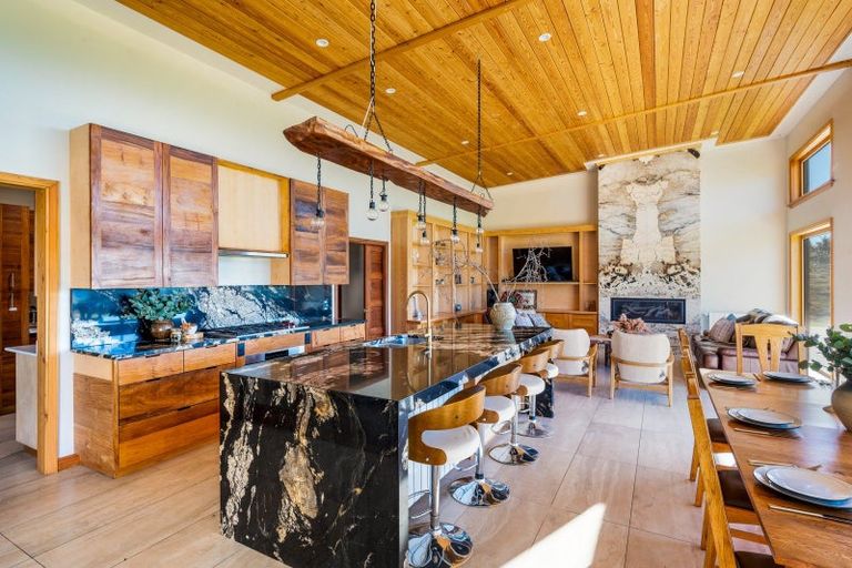 Photo of property in 2 Miharo Lane, Queensberry, Cromwell, 9383