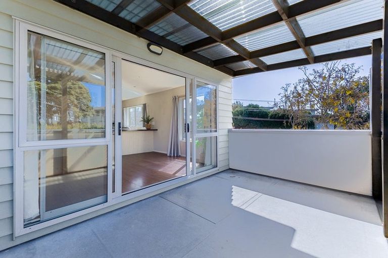 Photo of property in 24a Nathan Avenue, Paraparaumu Beach, Paraparaumu, 5032