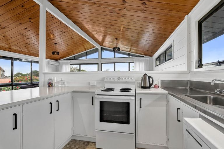 Photo of property in 46 Murray Avenue, Hawera, 4610