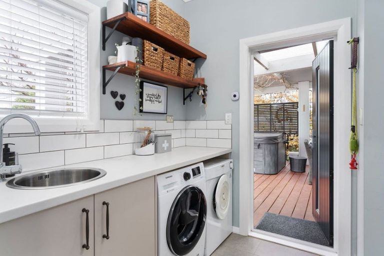 Photo of property in 19 Clifton Avenue, Carterton, 5713