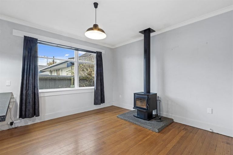 Photo of property in 16 Lincoln Road, Hillmorton, Christchurch, 8024