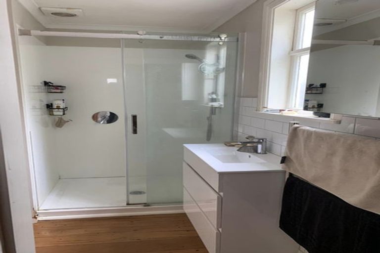 Photo of property in 98 Wallace Street, Mount Cook, Wellington, 6021