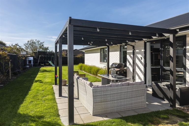 Photo of property in 14 Tommy Street, Pegasus, 7612