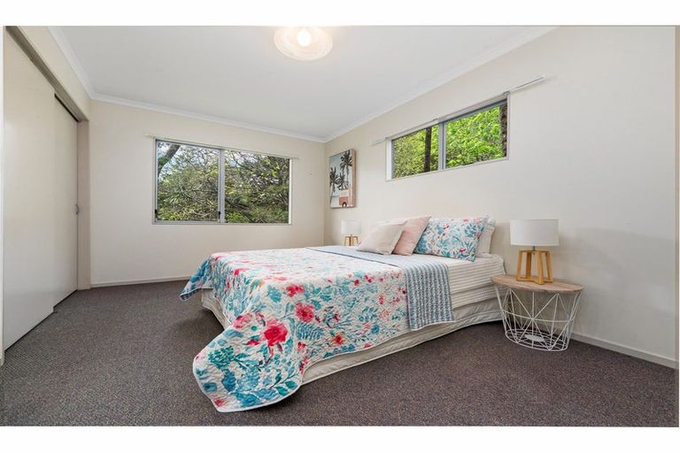 Photo of property in 62a Glendale Road, Glen Eden, Auckland, 0602