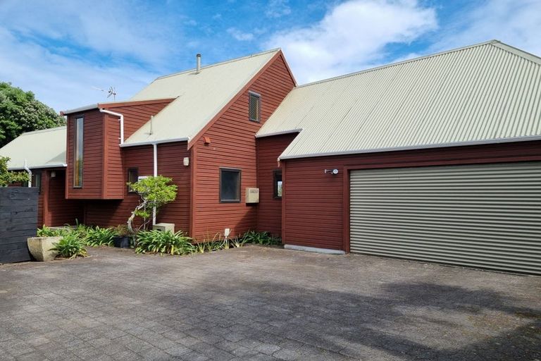 Photo of property in 3a Ngaio Street, Strandon, New Plymouth, 4312