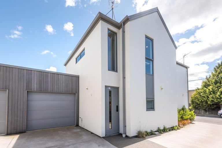 Photo of property in 2/20 Hume Street, Sydenham, Christchurch, 8023