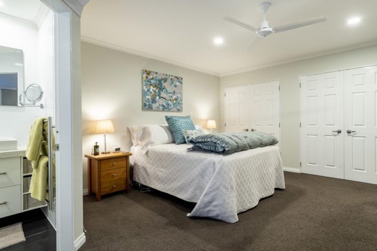 Photo of property in 108 Moffat Road, Bethlehem, Tauranga, 3110