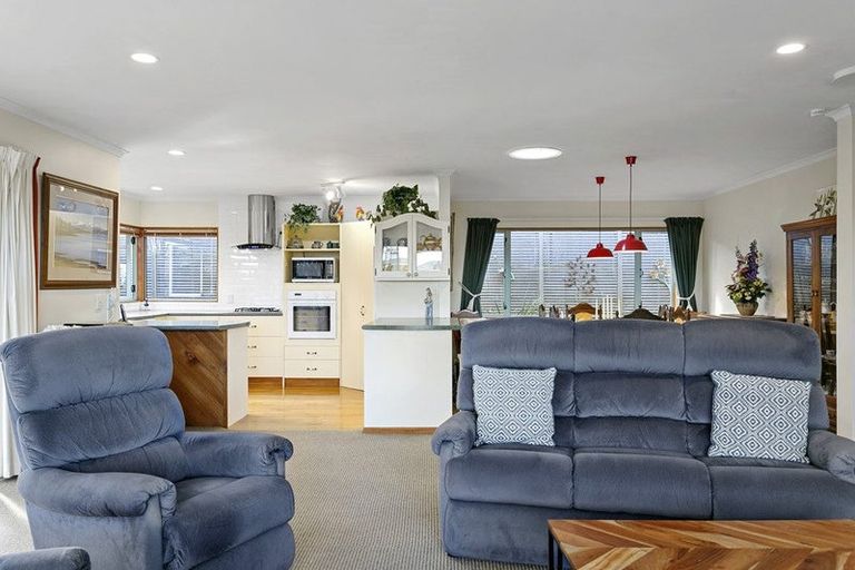 Photo of property in 55 Taharepa Road, Hilltop, Taupo, 3330