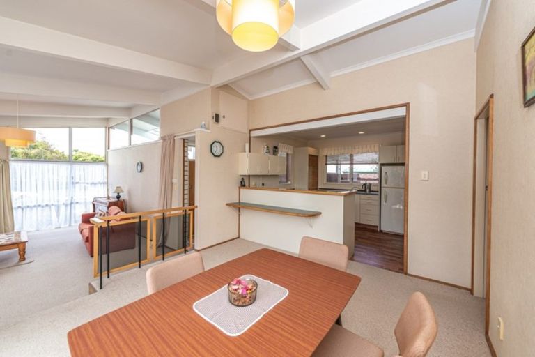 Photo of property in 4 Exeter Crescent, Springvale, Whanganui, 4501