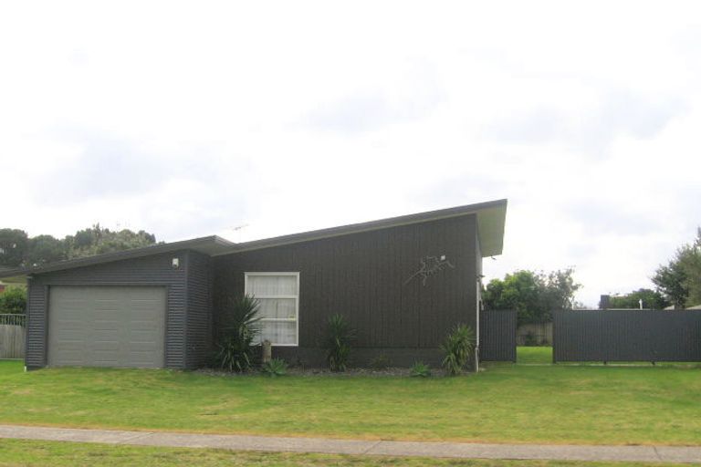 Photo of property in 668 Matarangi Drive, Matarangi, Whitianga, 3592