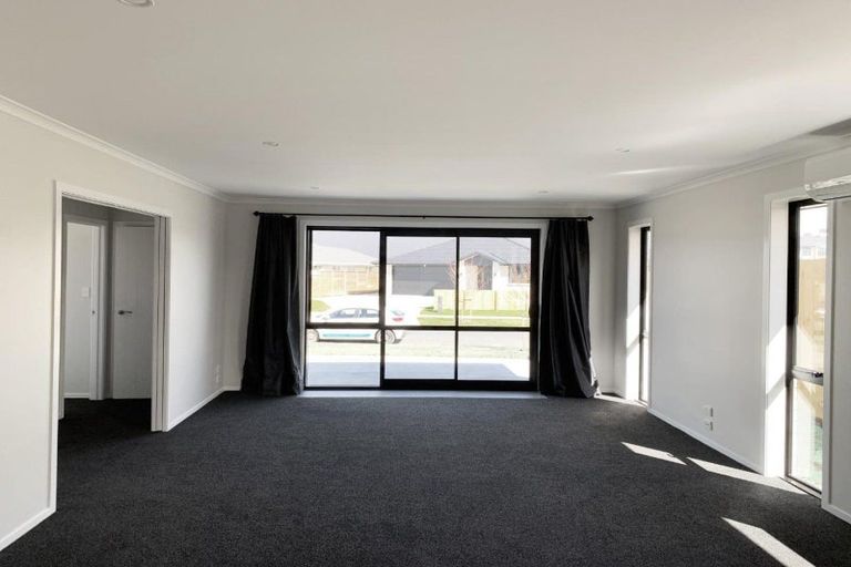 Photo of property in 11 Keerangi Place, Rototuna North, Hamilton, 3210