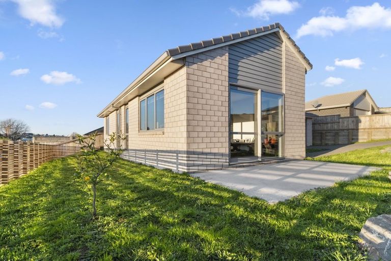 Photo of property in 95 Bert Wall Drive, Omokoroa, 3114