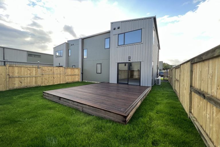 Photo of property in 15 Jacks Landing Drive, Hamilton Lake, Hamilton, 3204