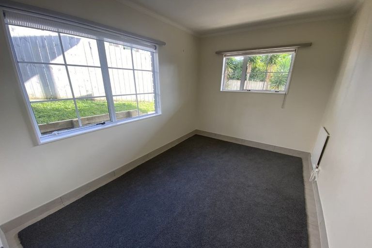 Photo of property in 2/95 Langana Avenue, Browns Bay, Auckland, 0630