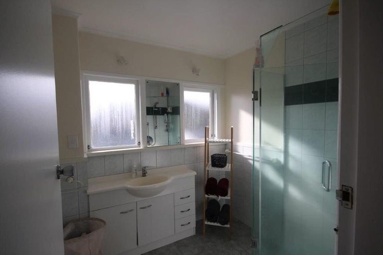 Photo of property in 75 Robinson Avenue, Holdens Bay, Rotorua, 3010