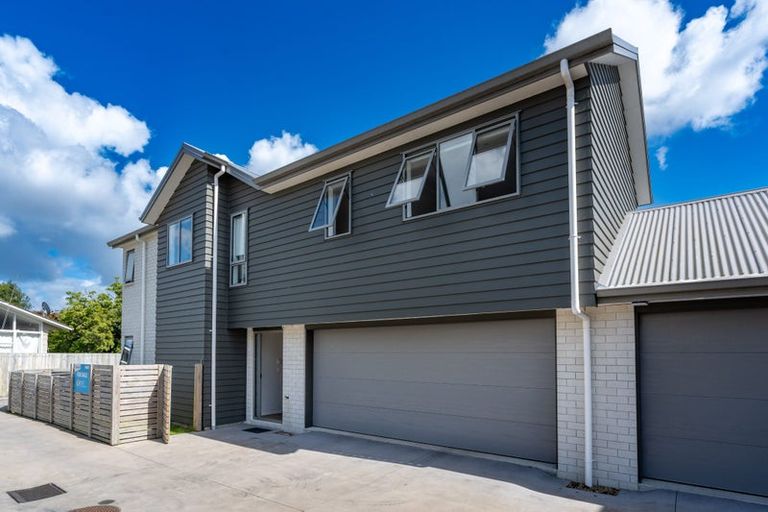 Photo of property in 1/18 Pickering Crescent, Chedworth, Hamilton, 3210