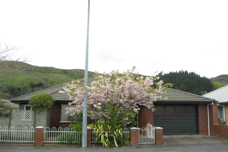 Photo of property in 25 Tasman Street, The Wood, Nelson, 7010