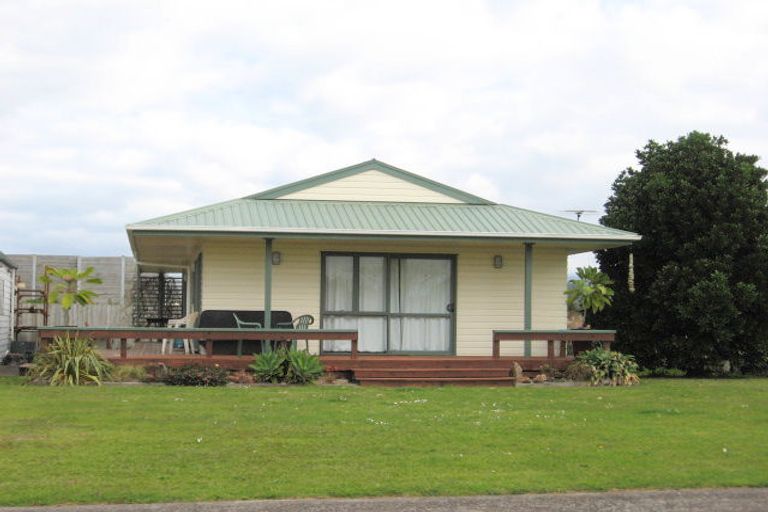 Photo of property in 19 Endeavour Close, Whitianga, 3510