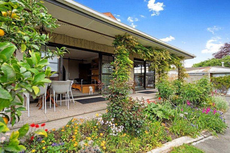 Photo of property in 2/6 Dorset Street, Richmond, 7020