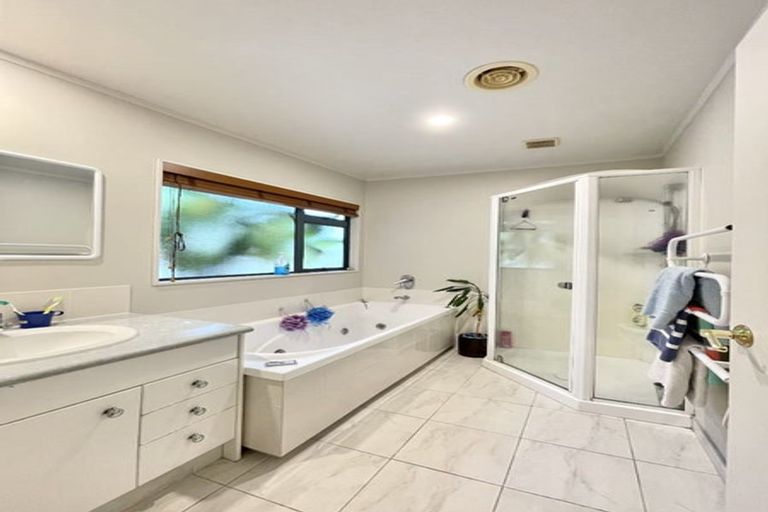 Photo of property in 34 Birkinshaw Grove, Riverstone Terraces, Upper Hutt, 5018