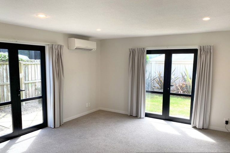 Photo of property in 16 Edgeware Road, St Albans, Christchurch, 8014