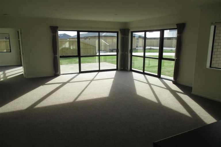 Photo of property in 50 Lewis Crescent, Rolleston, 7614