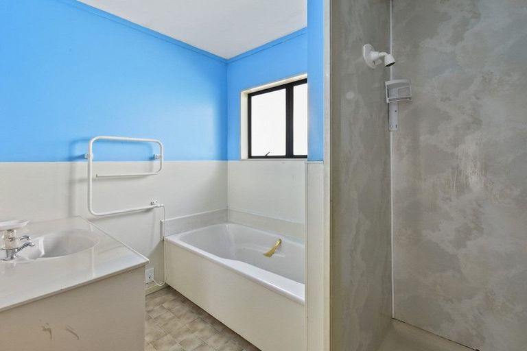 Photo of property in 2/7 Duke Street, Papakura, 2110