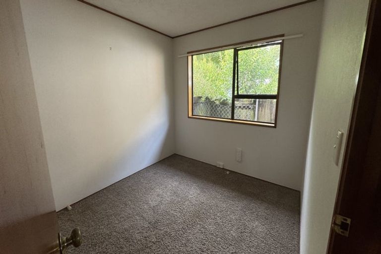 Photo of property in 34a Mark Edward Drive, Half Moon Bay, Auckland, 2012