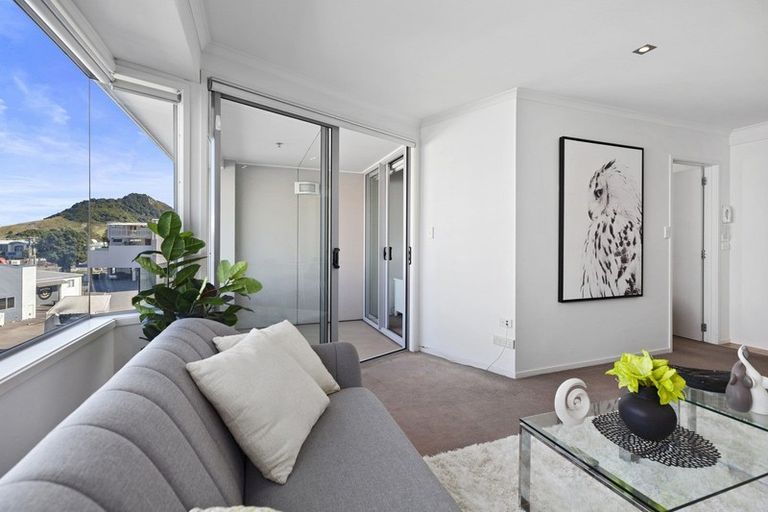 Photo of property in Algarve Apartments, 213/332 Maunganui Road, Mount Maunganui, 3116