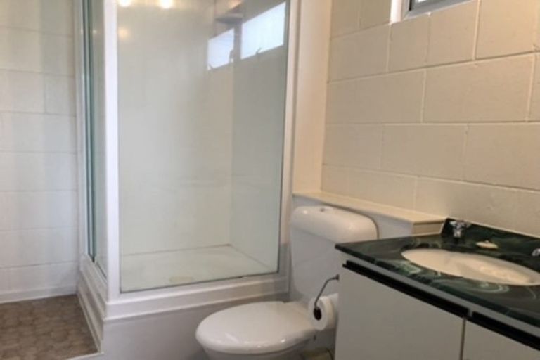 Photo of property in 12 Mountain Road, Morningside, Whangarei, 0110