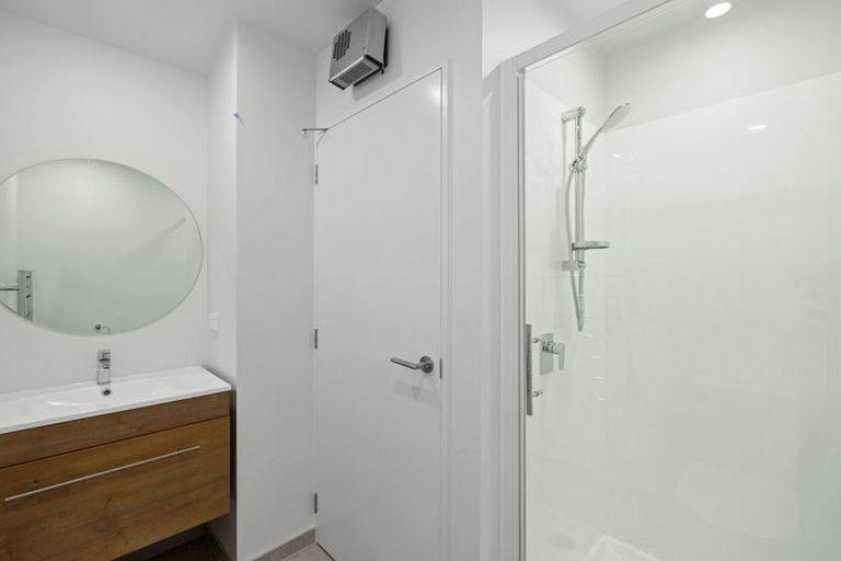 Photo of property in 3/43 New Brighton Road, Shirley, Christchurch, 8061