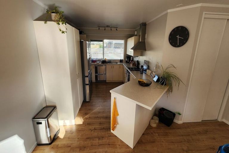 Photo of property in 42 Sheriff Place, Randwick Park, Auckland, 2105
