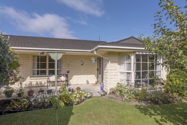 Photo of property in 1/2a Chilcombe Street, Ilam, Christchurch, 8041