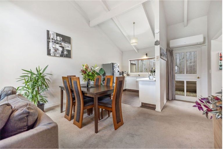 Photo of property in 4a Avalon Crescent, Fernhill, Queenstown, 9300