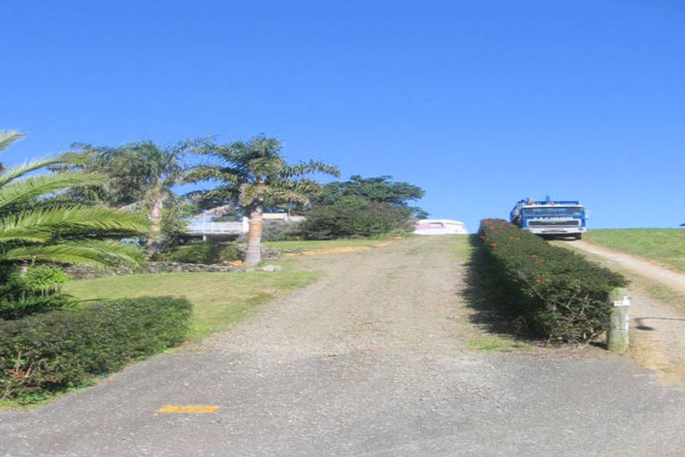 Photo of property in 13 Pohutukawa Grove, Whitianga, 3510