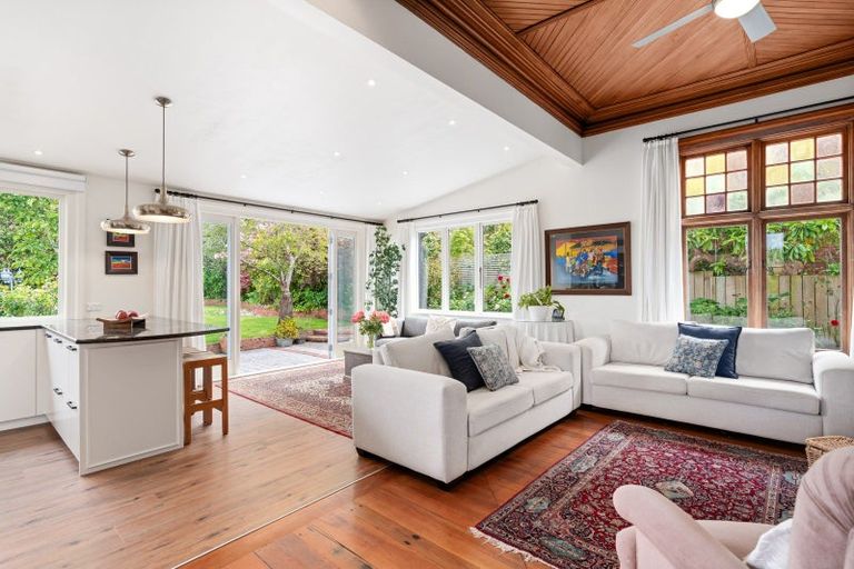 Photo of property in 5 Merlin Street, Roslyn, Dunedin, 9010