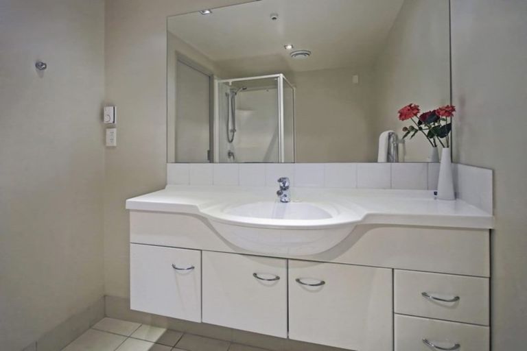 Photo of property in Waterfront Apartments, 2/309 Wakefield Quay, Stepneyville, Nelson, 7010