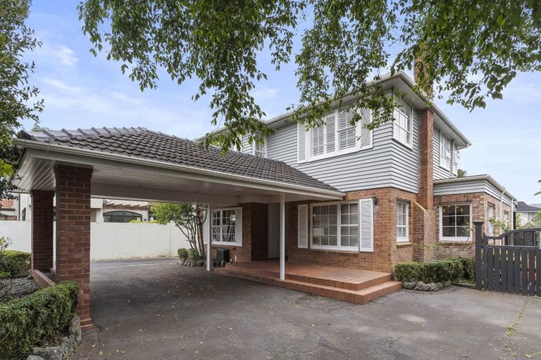Photo of property in 14 Saltburn Road, Milford, Auckland, 0620