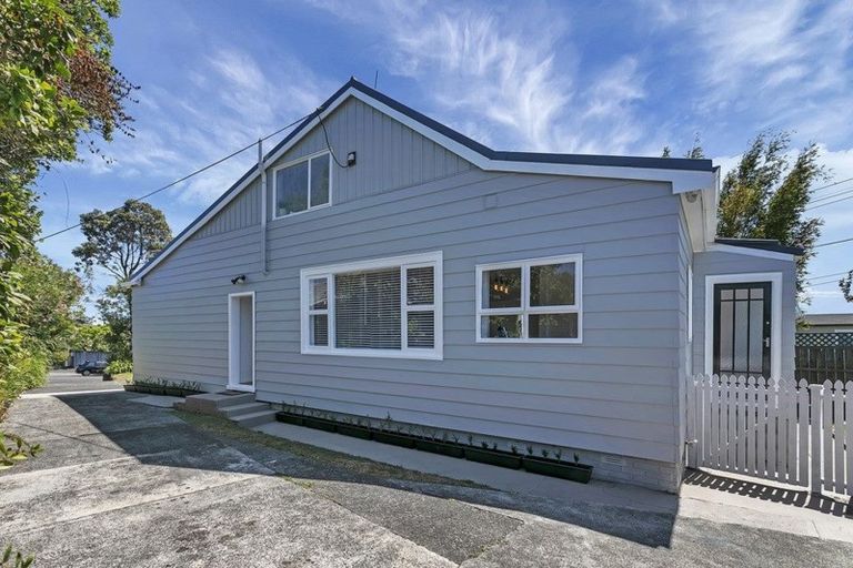 Photo of property in 31 Mahara Avenue, Birkenhead, Auckland, 0626