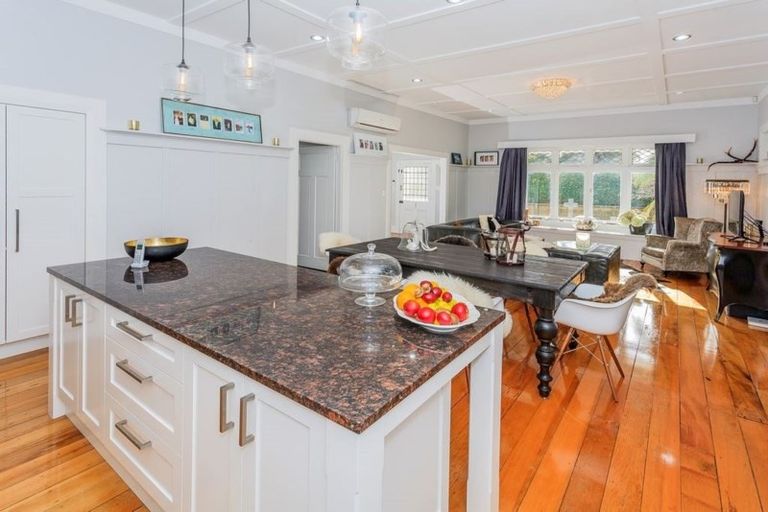 Photo of property in 309 Lake Road, Hauraki, Auckland, 0622