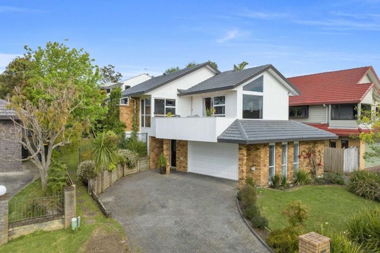 Photo of property in 11 Ayrshire Place, Somerville, Auckland, 2014