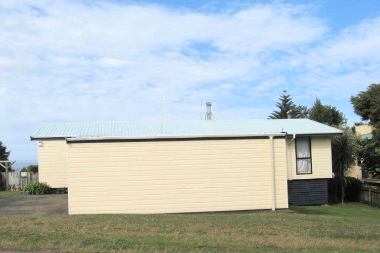 Photo of property in 223 Paku Drive, Tairua, 3508