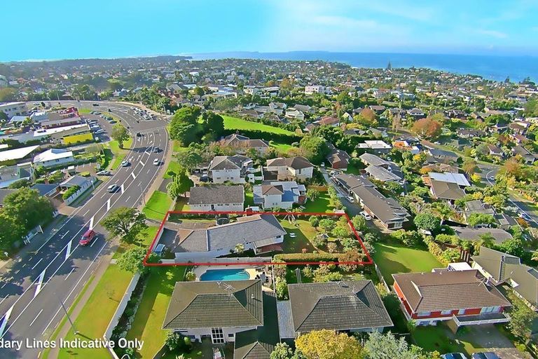 Photo of property in 373 East Coast Road, Mairangi Bay, Auckland, 0630