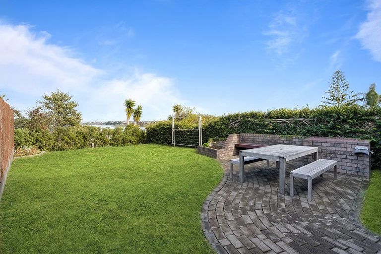 Photo of property in 2/38 Walter Street, Hauraki, Auckland, 0622