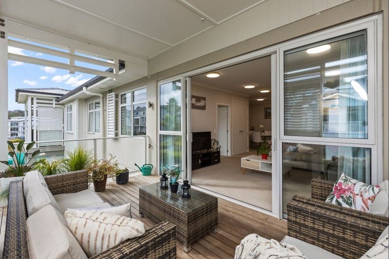 Photo of property in 48 Rewa Rewa Lane, Orewa, 0931